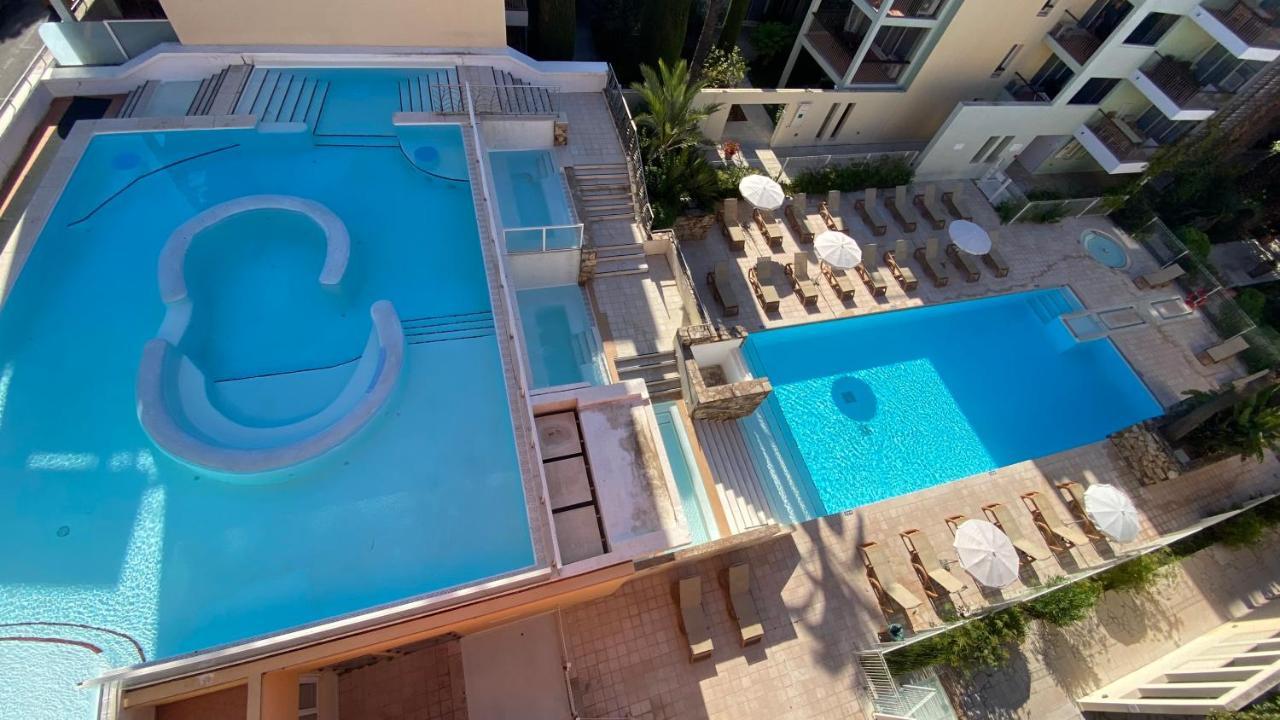 Penthouse Vue Mer Et Jacuzzi Prive Antibes Exterior foto